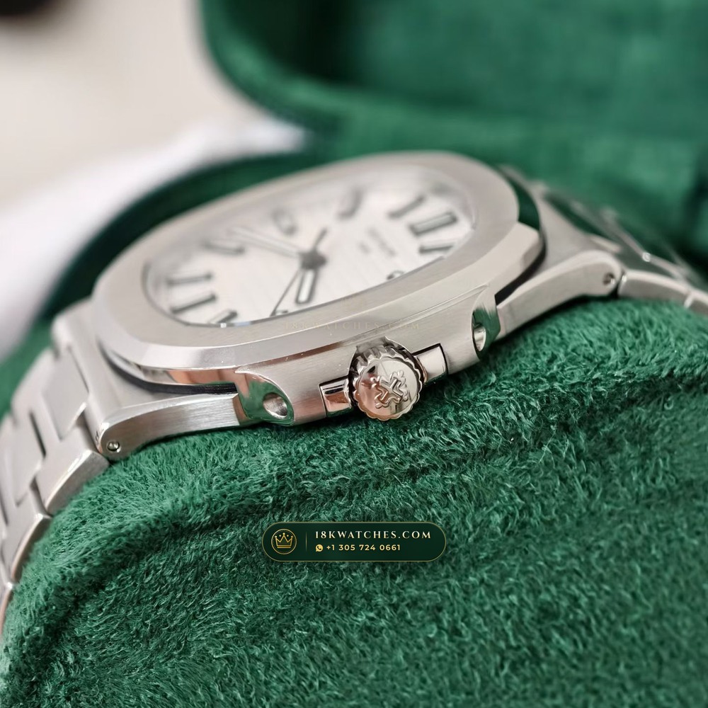 Patek Philippe Nautilus Self-Winding Custom SW Dial Deep Crystal Optics Ref. 5711/1A-011 — Studio Gallery Plate V in 904L Stainless Steel Custom Architecture (114.8g Verified Mass, Patek Philippe Cal. 26-330 S C / Cal. 324 S C - 21K Gold Rotor)