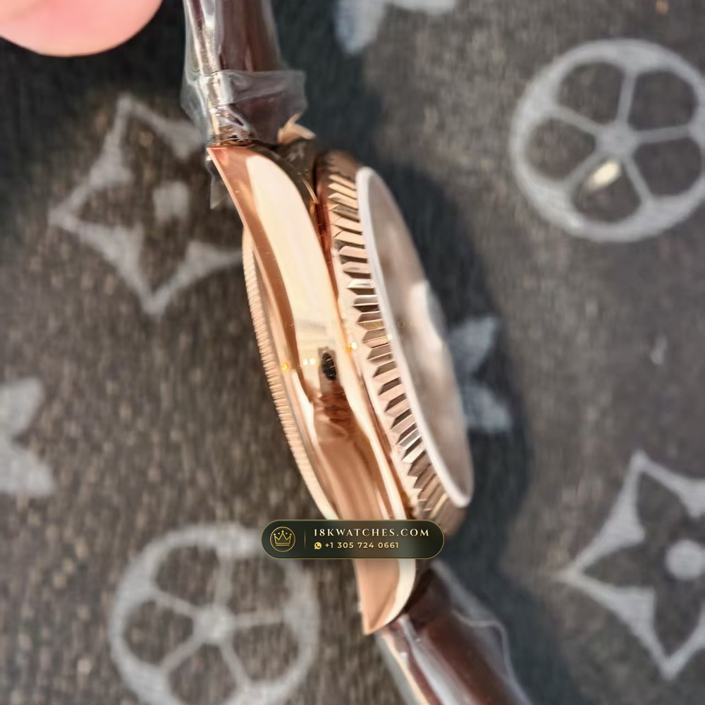 Rolex Day-Date 36 Gibeon Meteorite Dial 18K Everose Gold Ref. 118135 — Studio Gallery Plate VI in 18K Rose Gold Au750 (118.9g Verified Mass, Rolex Manufacture Cal. 3155)