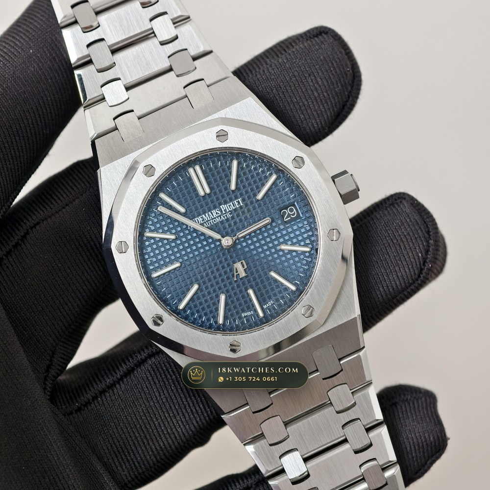 Audemars Piguet Royal Oak Jumbo Extra-Thin 39mm Chronometer Regulated Spec Ref. 15202ST — Studio Gallery Plate IV in 904L Stainless Steel Custom Architecture (103.1g Verified Mass, Audemars Piguet Cal. 2121 Ultra-Thin)