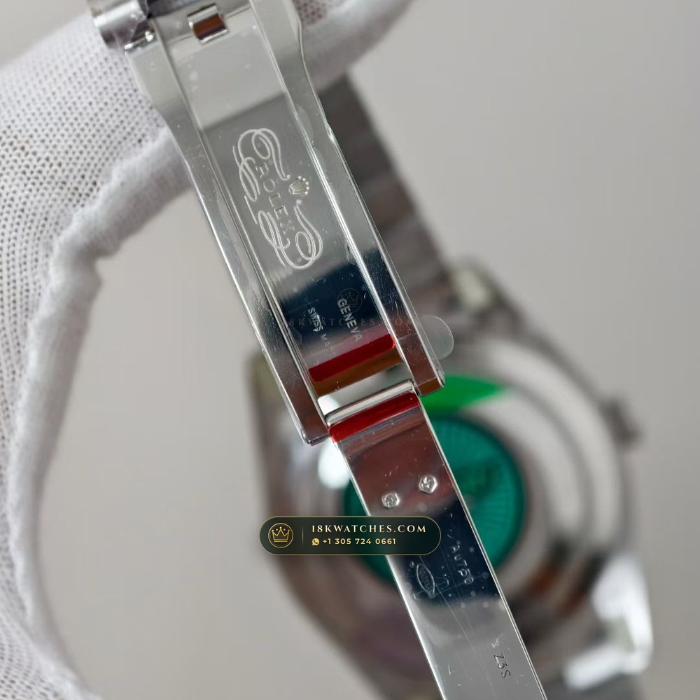 Rolex Day-Date 40 Graduated Blue Ombre Dial 18K White Gold Ref. 228239 — Studio Gallery Plate VI in 18K White Gold Au750 (210.6g Verified Mass, Rolex Manufacture Cal. 3255 - 70h Power Reserve)