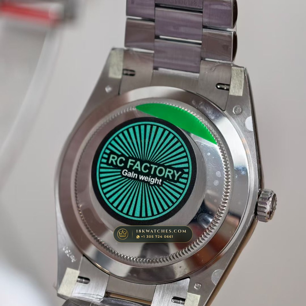 Rolex Day-Date 40 Graduated Blue Ombre Dial 18K White Gold Ref. 228239 — Studio Gallery Plate VII in 18K White Gold Au750 (210.6g Verified Mass, Rolex Manufacture Cal. 3255 - 70h Power Reserve)