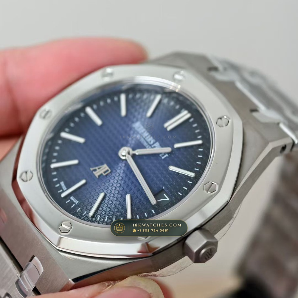 Audemars Piguet Royal Oak Jumbo Extra-Thin 39mm Geneva Atelier Spec Ref. 15202IP — Studio Gallery Plate III in 904L Stainless Steel Custom Architecture (94.1g Verified Mass, Audemars Piguet Cal. 2121 Ultra-Thin)