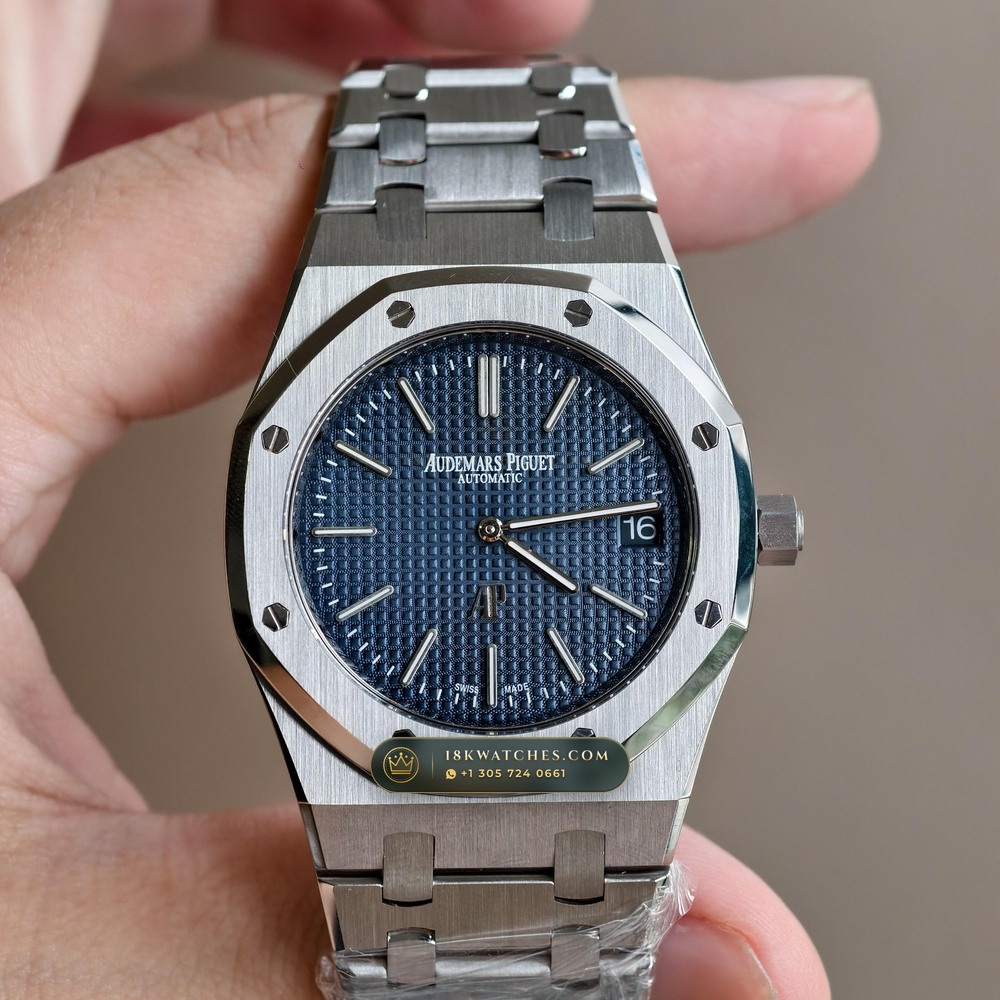 Audemars Piguet Royal Oak Jumbo Extra-Thin 39mm Ref. 15202ST.00.1240ST.01