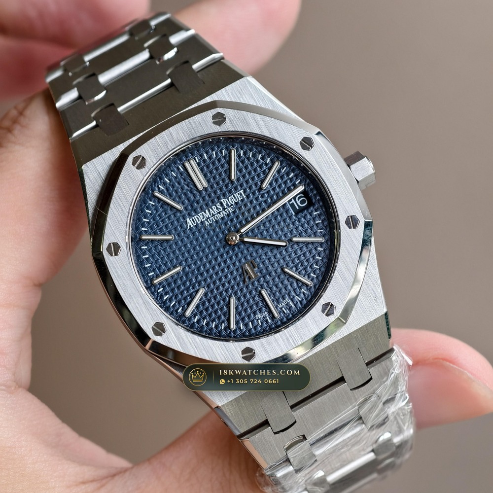 Audemars Piguet Royal Oak Jumbo Extra-Thin 39mm Ref. 15202ST.00.1240ST.01 — Studio Gallery Plate II in 904L Stainless Steel Custom Architecture (103.4g Verified Mass, Audemars Piguet Cal. 2121 Ultra-Thin)
