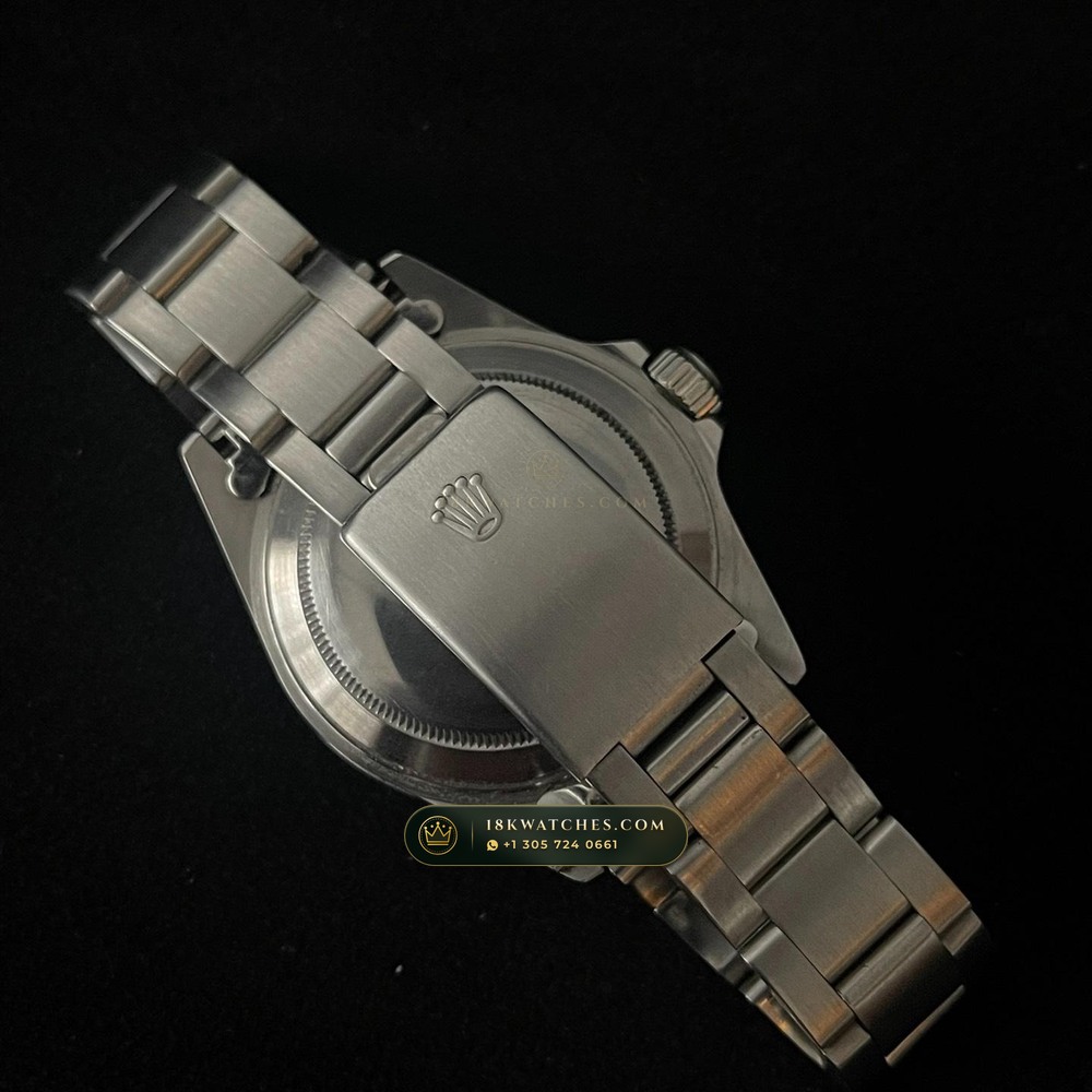 Rolex Submariner Date Ref. 1680 — Studio Gallery Plate V in 904L Stainless Steel Custom Architecture (115.2g Verified Mass, Rolex Manufacture Cal. 3135)
