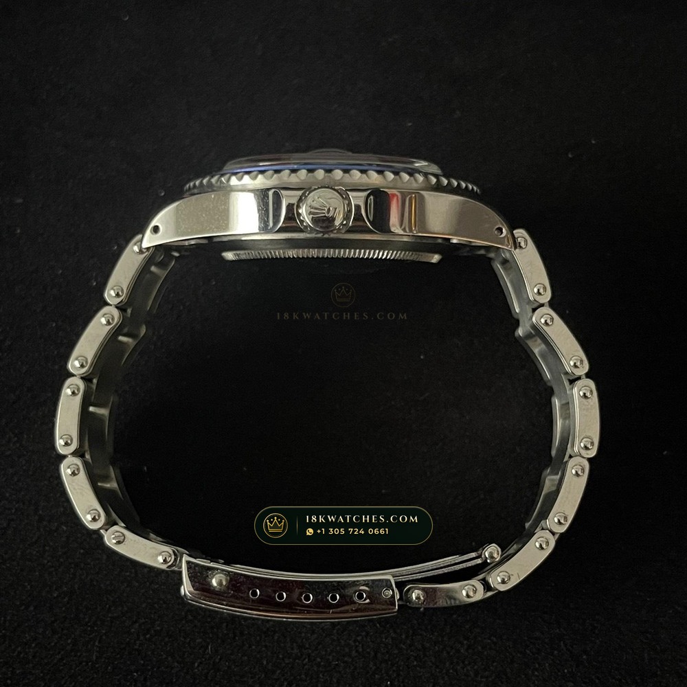 Rolex GMT-Master Vintage Geneva Atelier Spec Ref. 1675 — Studio Gallery Plate IV in 904L Stainless Steel Custom Architecture (113.9g Verified Mass, Rolex Vintage Automatic Calibre)