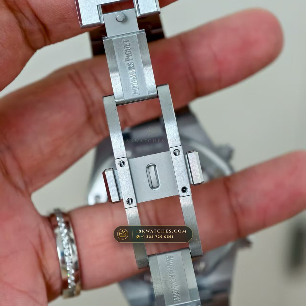 Audemars Piguet Royal Oak Selfwinding Chronograph 41mm Master Watchmaker Spec Ref. 26240ST — Studio Gallery Plate VIII in 904L Stainless Steel Custom Architecture (180.9g Verified Mass, Audemars Piguet Cal. 4401 Flyback Chronograph)