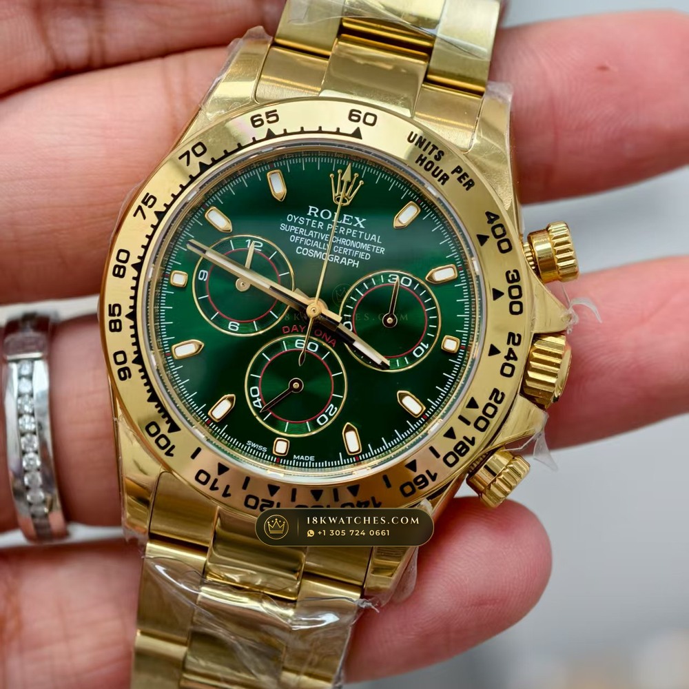 Rolex Cosmograph Daytona John Mayer Emerald Dial 18K Yellow Gold Geneva Atelier Spec Ref. 116508 — Studio Gallery Plate II in 18K Yellow Gold Au750 (216.7g Verified Mass, Rolex Manufacture Cal. 4130 - 72h Power Reserve)