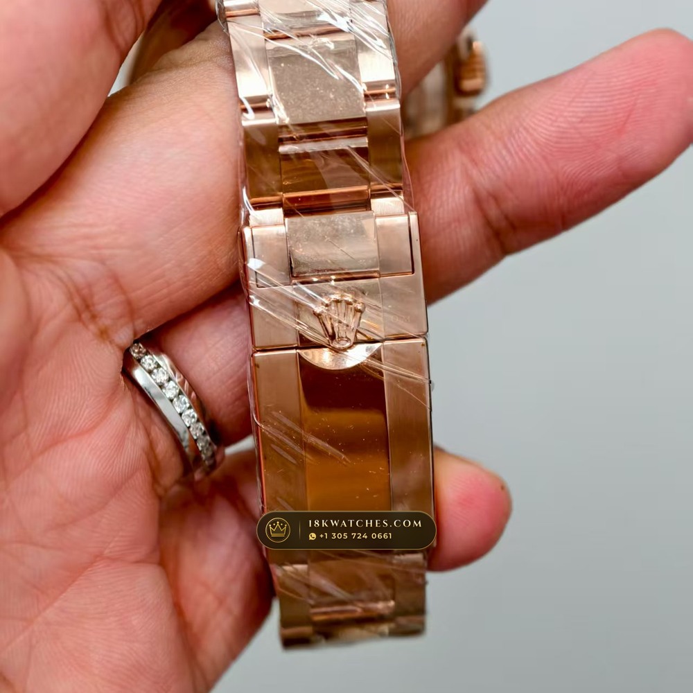 Rolex Cosmograph Daytona Racing Arabic Dial 18K Everose Gold Deep Crystal Optics Ref. 126505 — Studio Gallery Plate VI in 18K Rose Gold Au750 (216.3g Verified Mass, Rolex Manufacture Cal. 4131 - 72h Power Reserve)