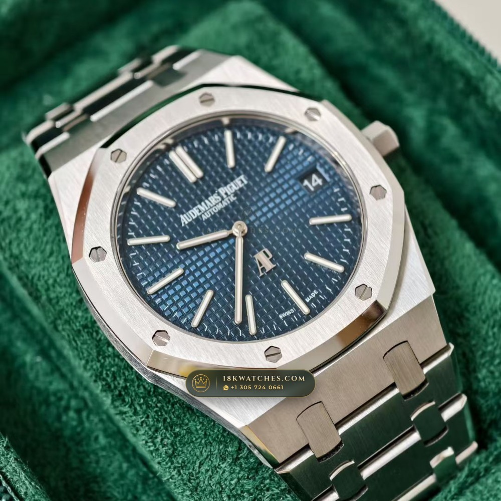 Audemars Piguet Royal Oak Jumbo Extra-Thin 39mm Hand-Chamfered Bevel Spec Ref. 15202ST — Studio Gallery Plate IV in 904L Stainless Steel Custom Architecture (103.7g Verified Mass, Audemars Piguet Cal. 2121 Ultra-Thin)
