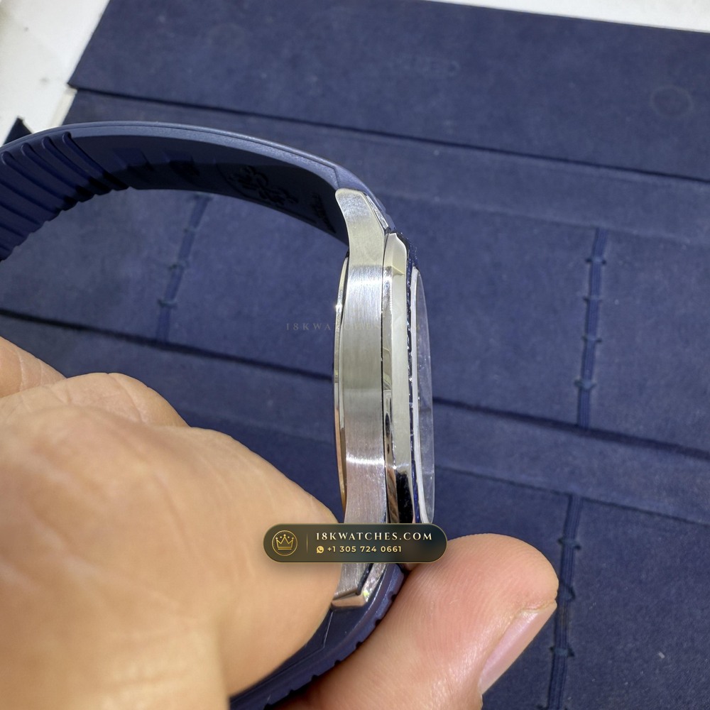 Patek Philippe Aquanaut Luce Haute Joaillerie Baguette Emerald Bezel 18K White Gold Geneva Atelier Spec Ref. 5268/461G-001 — Studio Gallery Plate VII in 18K White Gold Au750 (114.6g Verified Mass, Patek Philippe Cal. 26-330 S C - 21K Gold Rotor)