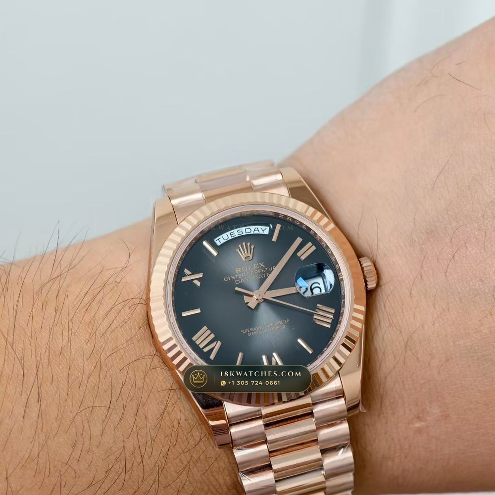 Rolex Day-Date 40 Graduated Ombre Sunray Dial 18K Everose Gold Ref. 228235 — Studio Gallery Plate VIII in 18K Rose Gold Au750 (210.8g Verified Mass, Rolex Manufacture Cal. 3255 - 70h Power Reserve)
