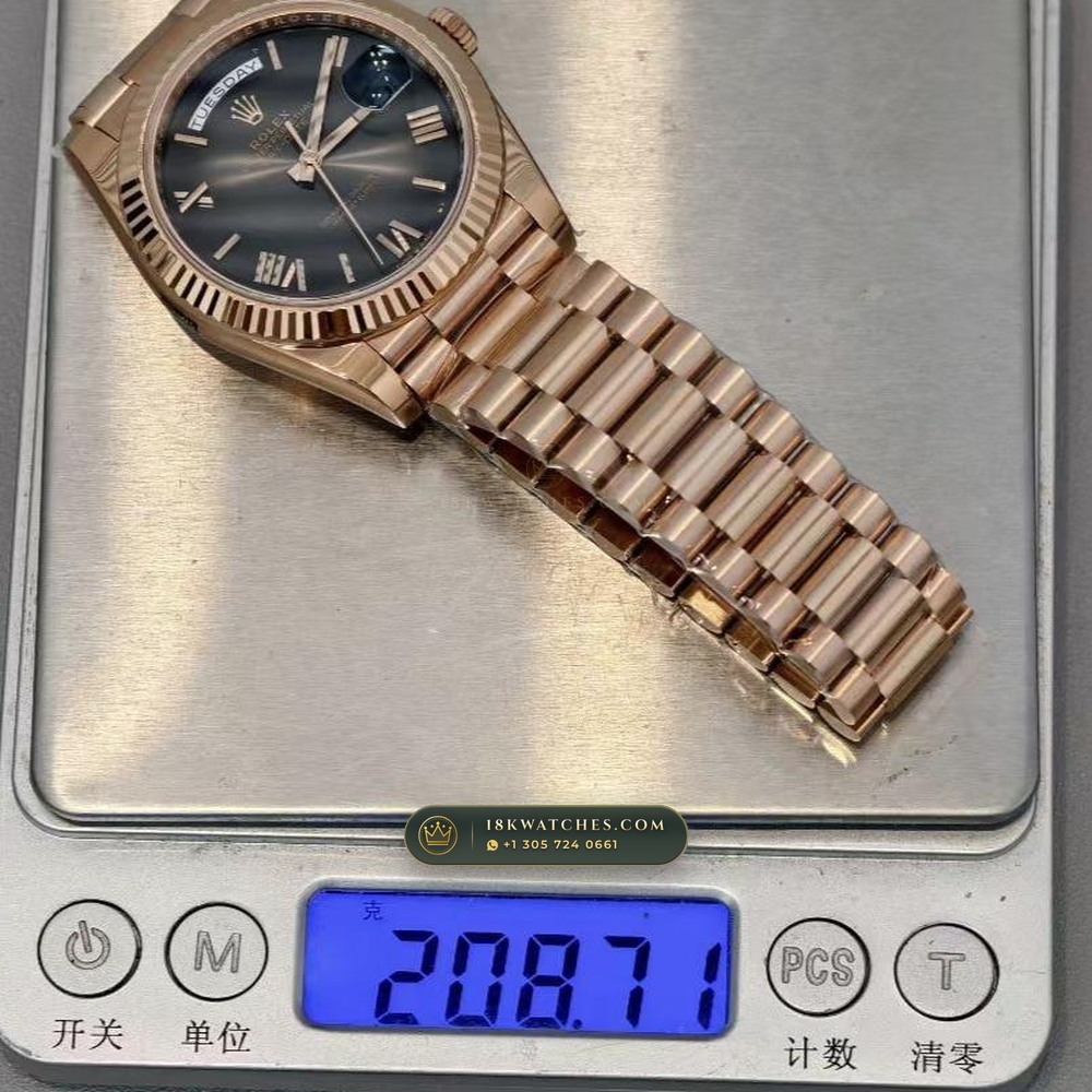 Rolex Day-Date 40 Graduated Ombre Sunray Dial 18K Everose Gold Ref. 228235 — Studio Gallery Plate IX in 18K Rose Gold Au750 (210.8g Verified Mass, Rolex Manufacture Cal. 3255 - 70h Power Reserve)