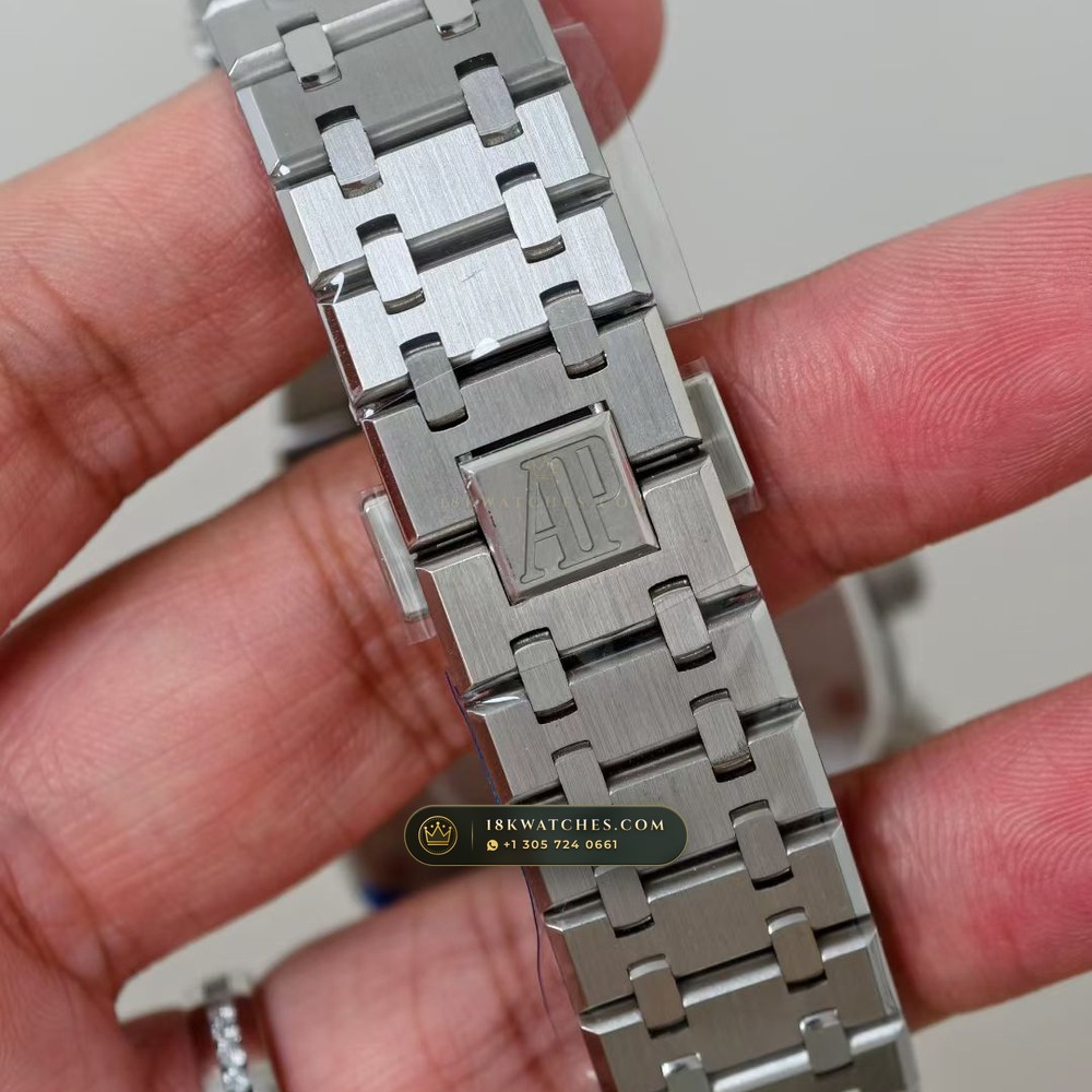 Audemars Piguet Royal Oak Selfwinding Chronograph 41mm Master Watchmaker Spec Ref. 26331ST — Studio Gallery Plate VI in 904L Stainless Steel Custom Architecture (180.4g Verified Mass, Audemars Piguet Cal. 2385 Column-Wheel Chronograph)