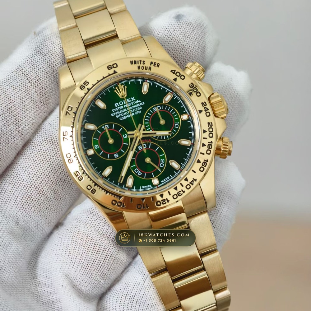 Rolex Cosmograph Daytona John Mayer Emerald Dial 18K Yellow Gold Ref. 116508 — Studio Gallery Plate II in 18K Yellow Gold Au750 (216.7g Verified Mass, Rolex Manufacture Cal. 4130 - 72h Power Reserve)