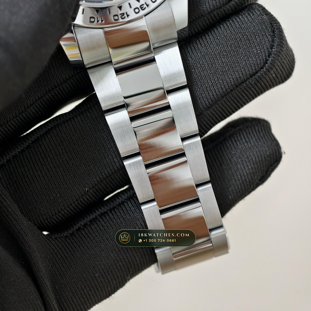 Rolex Cosmograph Daytona Starry Sky Dial 18K White Gold Ref. 126509 — Studio Gallery Plate III in 18K White Gold Au750 (216.9g Verified Mass, Rolex Manufacture Cal. 4131 - 72h Power Reserve)