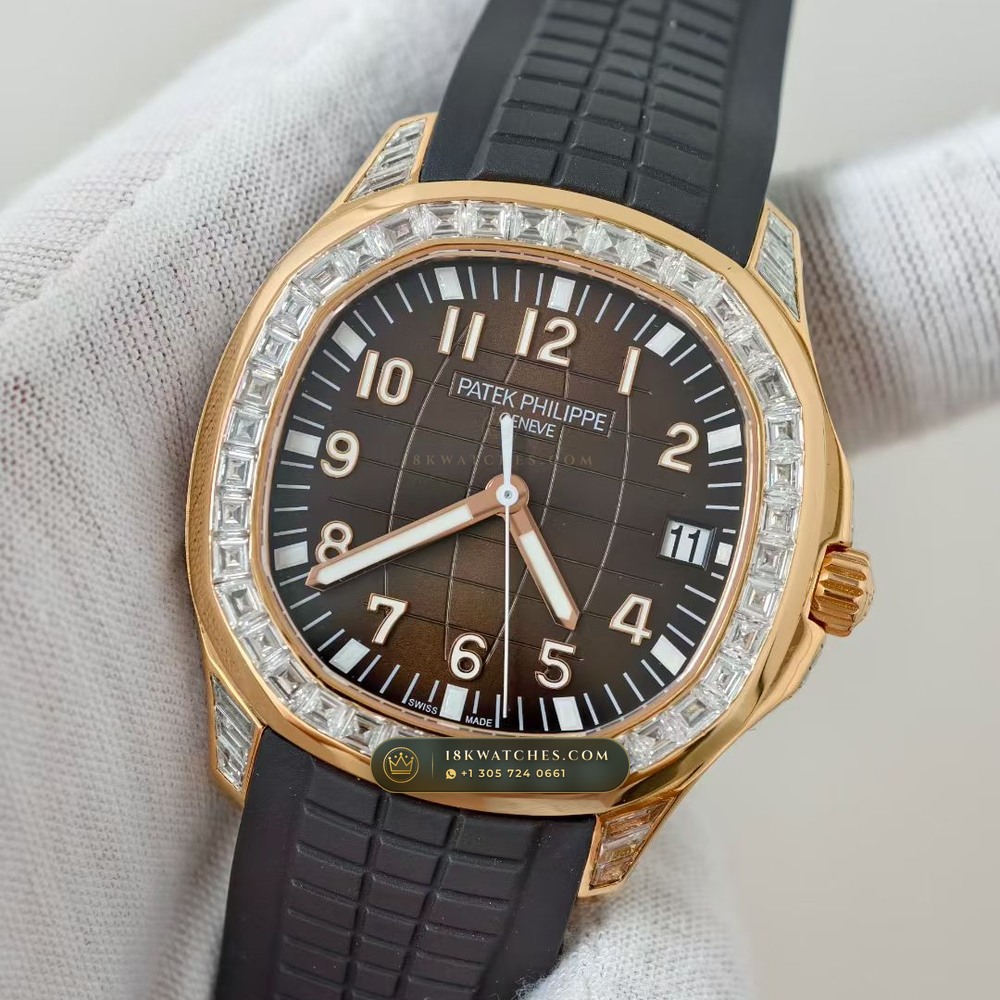Patek Philippe Aquanaut Extra-Large Self-Winding 18K Rose Gold Ref. 5167/300R-010 — Studio Gallery Plate III in 18K Rose Gold Au750 (108.6g Verified Mass, Patek Philippe Cal. 324 S C - 21K Gold Rotor)