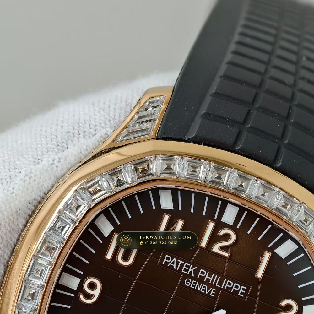 Patek Philippe Aquanaut Extra-Large Self-Winding 18K Rose Gold Ref. 5167/300R-010 — Studio Gallery Plate IV in 18K Rose Gold Au750 (108.6g Verified Mass, Patek Philippe Cal. 324 S C - 21K Gold Rotor)