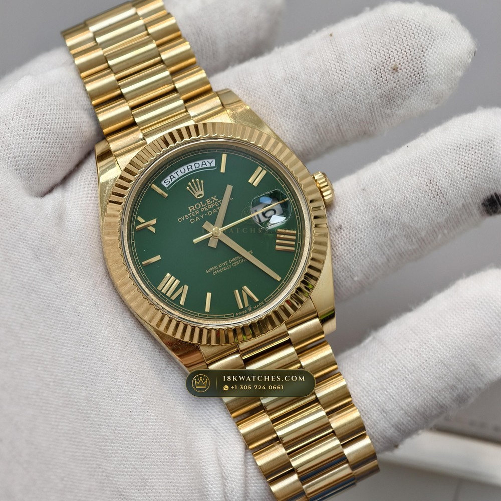 Rolex Day-Date 40 18K Yellow Gold Hand-Chamfered Bevel Spec Ref. 228238 — Studio Gallery Plate II in 18K Yellow Gold Au750 (210.1g Verified Mass, Rolex Manufacture Cal. 3255 - 70h Power Reserve)