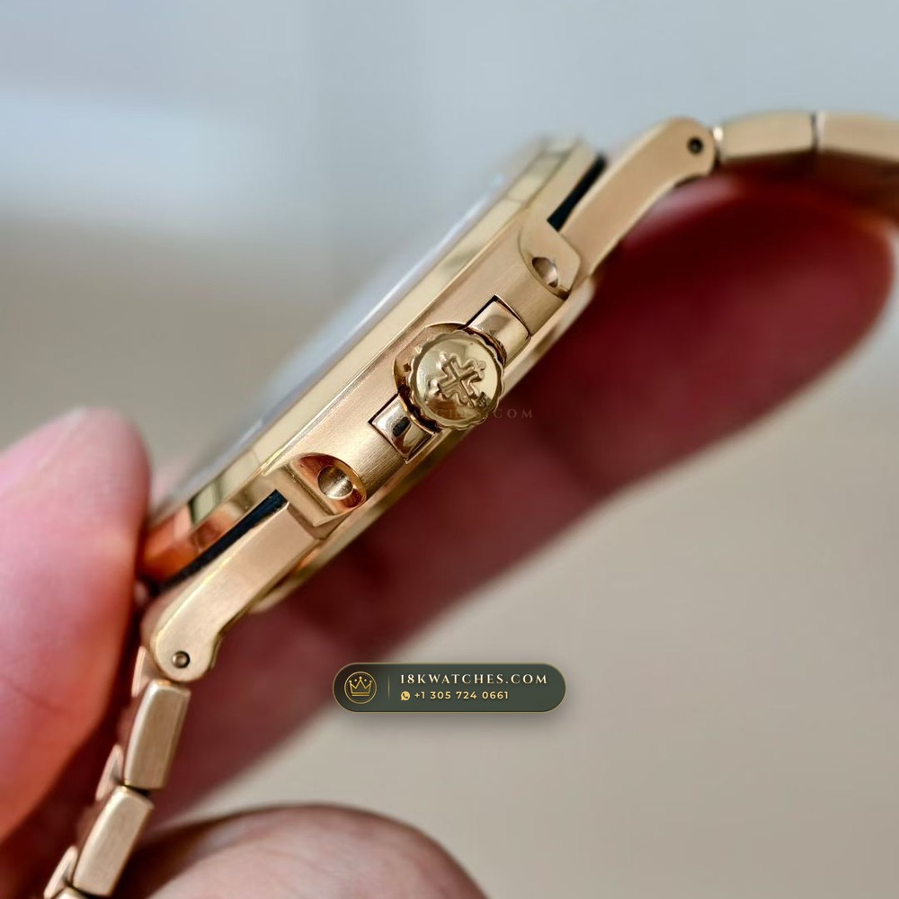 Patek Philippe Nautilus Self-Winding 18K Rose Gold Custom SW Dial Deep Crystal Optics Ref. 5711R — Studio Gallery Plate IV in 18K Rose Gold Au750 (114.7g Verified Mass, Patek Philippe Cal. 26-330 S C / Cal. 324 S C - 21K Gold Rotor)