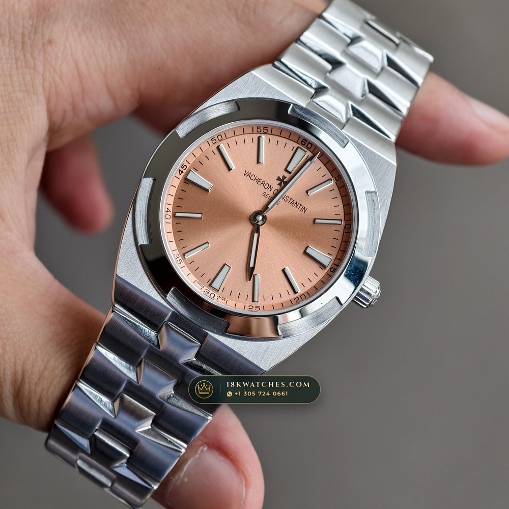 Vacheron Constantin Overseas Self-Winding 41mm 950 Platinum Ref. 2500V/220P-H028 — Studio Gallery Plate III in 950 Platinum Pt950 (241.6g Verified Mass, Vacheron Constantin Cal. 5100 - 22K Gold Maltese Rotor)