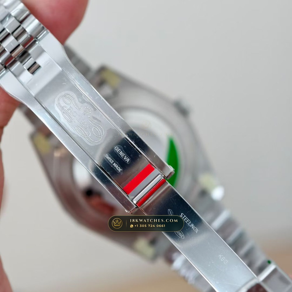 Rolex Datejust 41 Fluted 18K White Gold Bezel & Sunray Dial Ref. 126334 — Studio Gallery Plate VII in 904L Stainless Steel Custom Architecture (150.2g Verified Mass, Rolex Manufacture Cal. 3235 - 70h Power Reserve)
