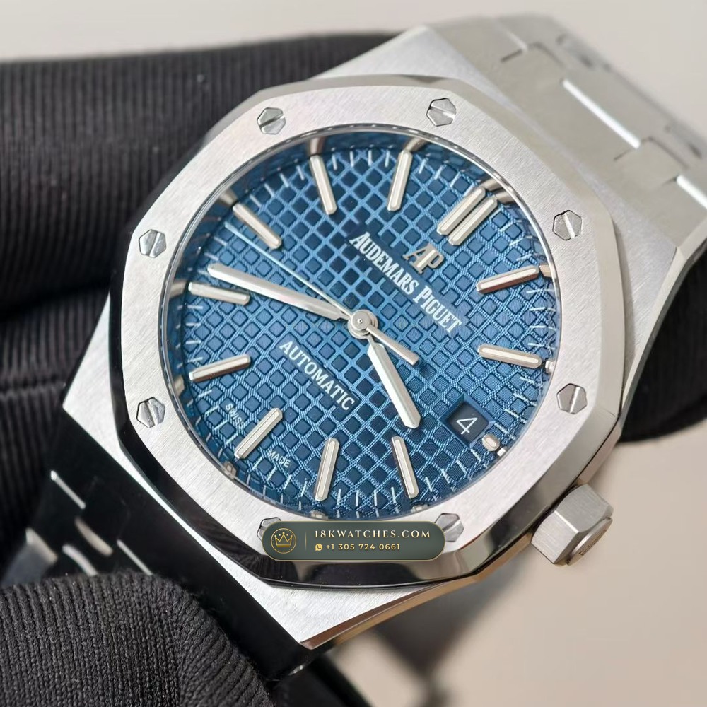 Audemars Piguet Royal Oak Selfwinding 37mm Hand-Chamfered Bevel Spec Ref. 15450ST — Studio Gallery Plate III in 904L Stainless Steel Custom Architecture (132.7g Verified Mass, Audemars Piguet Cal. 3120 / Cal. 5900)