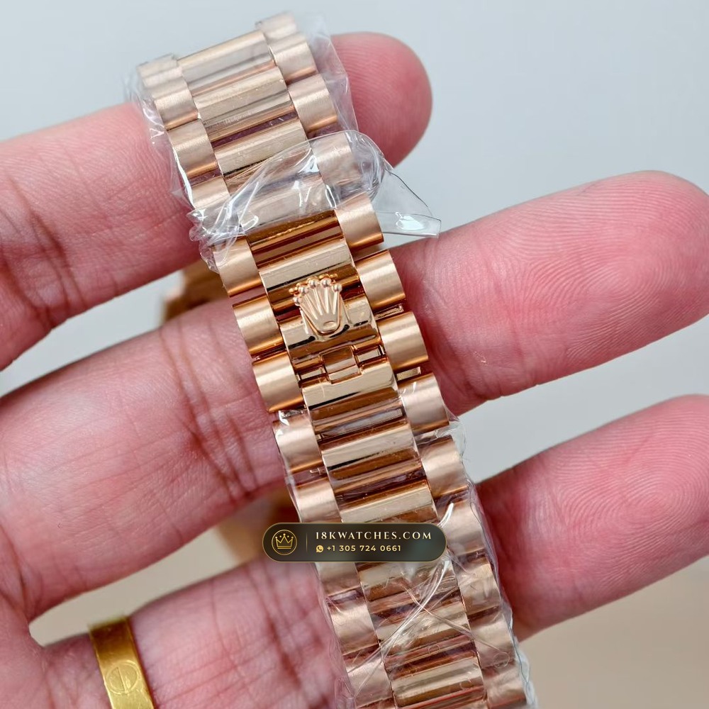 Rolex Day-Date 36 Baguette Diamond Bezel 18K Everose Gold Ref. 128345RBR — Studio Gallery Plate VII in 18K Rose Gold Au750 (183.4g Verified Mass, Rolex Manufacture Cal. 3255 - 70h Power Reserve)