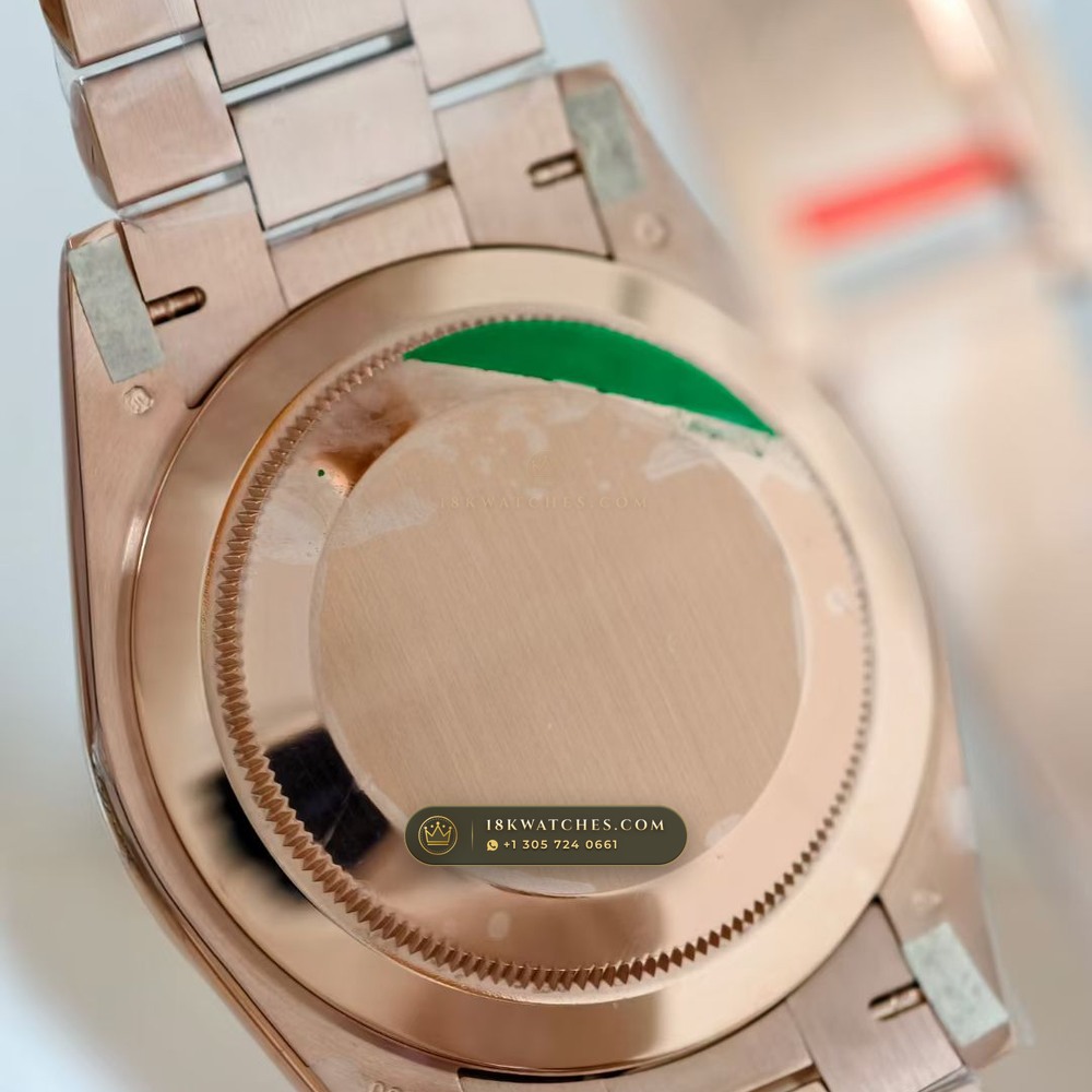 Rolex Day-Date 40 18K Everose Gold Sapphire Caseback Spec Ref. 228235 — Studio Gallery Plate VII in 18K Rose Gold Au750 (210.5g Verified Mass, Rolex Manufacture Cal. 3255 - 70h Power Reserve)