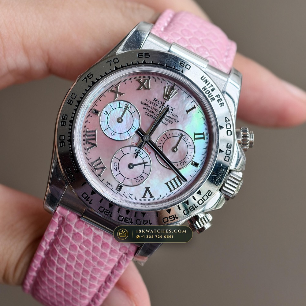 Rolex Cosmograph Daytona Beach Chrysoprase Green Mother-of-Pearl 18K White Gold Ref. 116519 — Studio Gallery Plate II in 18K White Gold Au750 (138.5g Verified Mass, Rolex Manufacture Cal. 4130 - 72h Power Reserve)
