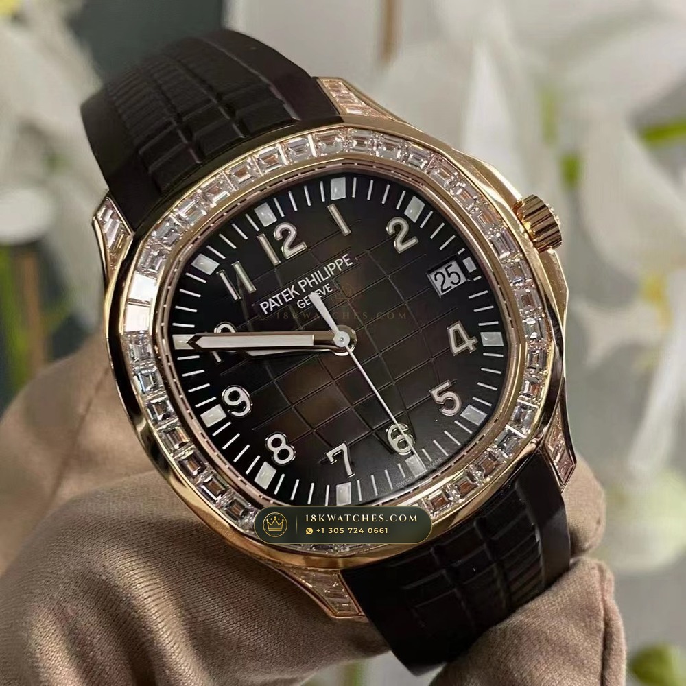 Patek Philippe Aquanaut Extra-Large Self-Winding Diamond-Set Bezel 18K Rose Gold Ref. 5167/300R-010 — Studio Gallery Plate II in 18K Rose Gold Au750 (108.4g Verified Mass, Patek Philippe Cal. 324 S C - 21K Gold Rotor)