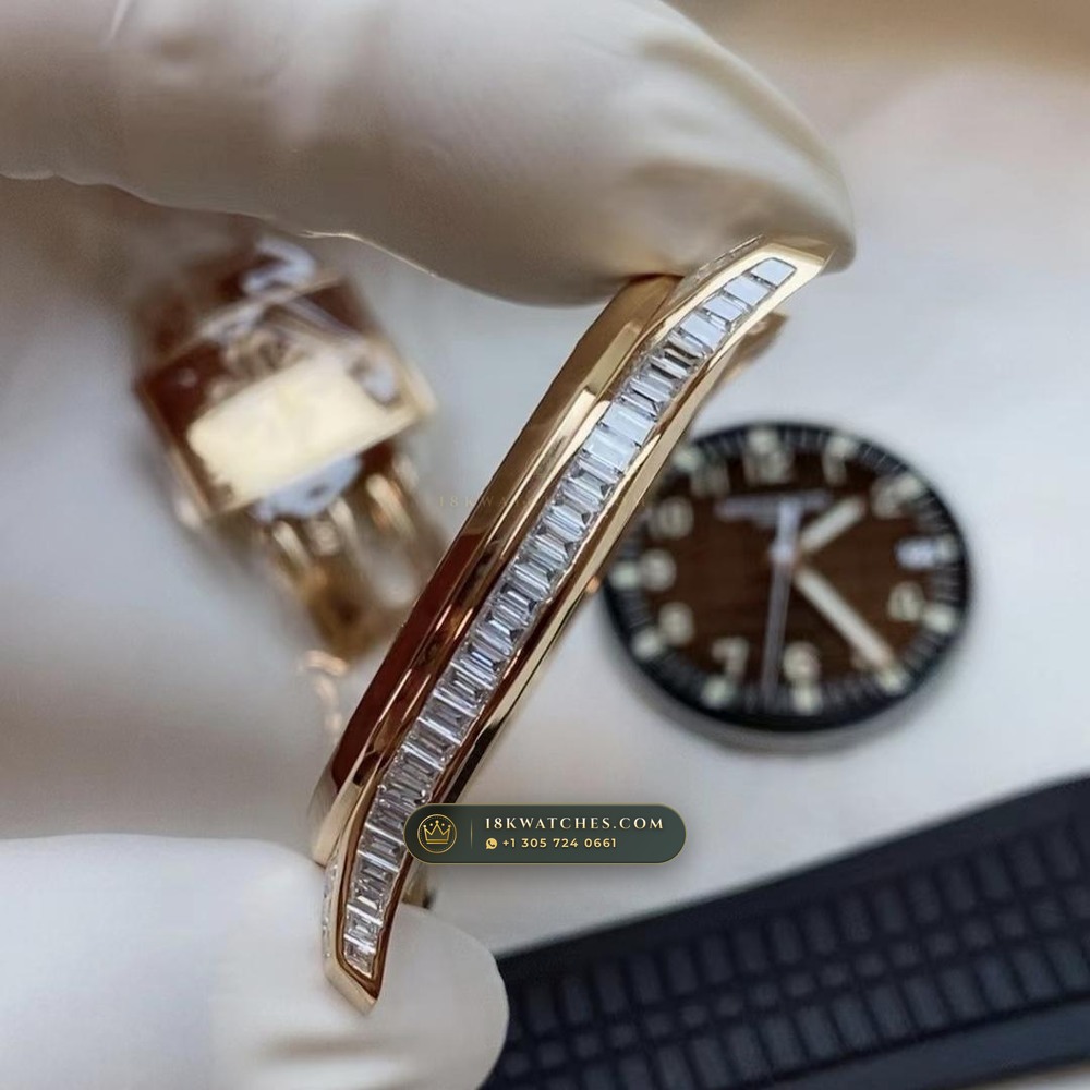 Patek Philippe Aquanaut Extra-Large Self-Winding Diamond-Set Bezel 18K Rose Gold Ref. 5167/300R-010 — Studio Gallery Plate VII in 18K Rose Gold Au750 (108.4g Verified Mass, Patek Philippe Cal. 324 S C - 21K Gold Rotor)