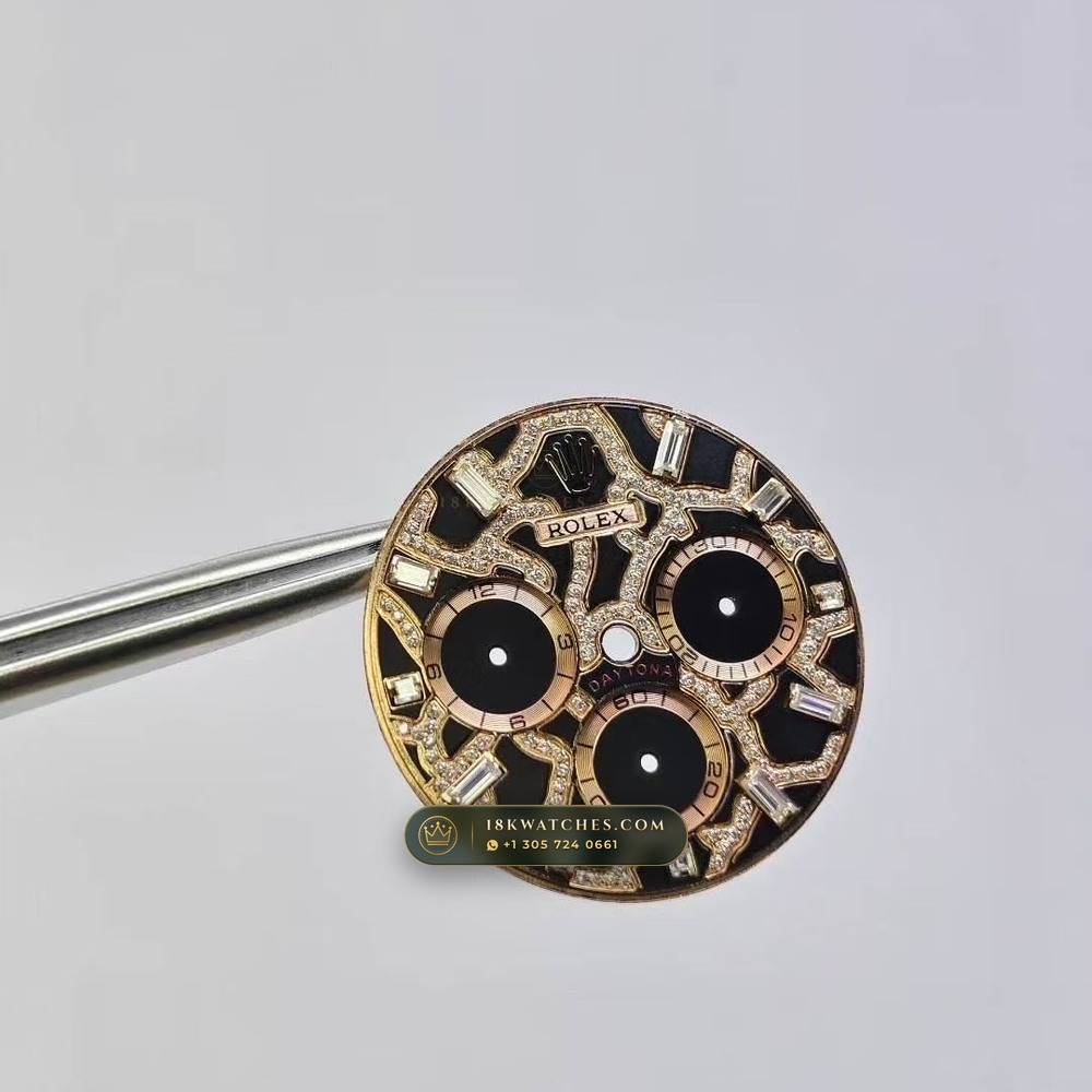 Rolex Cosmograph Daytona Giraffe Off-Catalogue Diamond Edition 18K Everose Gold Geneva Atelier Spec Ref. 126555TBR — Studio Gallery Plate XII in 18K Rose Gold Au750 (216.3g Verified Mass, Rolex Manufacture Cal. 4131 - 72h Power Reserve)