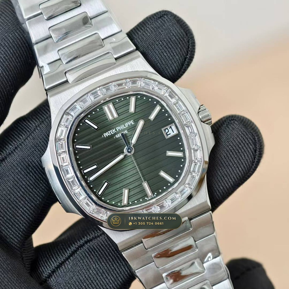 Patek Philippe Nautilus Self-Winding Diamond-Set Bezel Custom SW Dial Free-Sprung Calibre Ref. 5711/1300A-001 — Studio Gallery Plate III in 904L Stainless Steel Custom Architecture (118.4g Verified Mass, Patek Philippe Cal. 26-330 S C / Cal. 324 S C - 21K Gold Rotor)