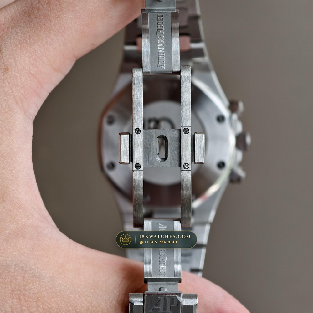 Audemars Piguet Royal Oak Selfwinding Chronograph 38mm Sunburst Rhodium / Slate Grey Dial Ref. 26315ST.OO.1256ST.02 — Studio Gallery Plate IX in 904L Stainless Steel Custom Architecture (146.1g Verified Mass, Audemars Piguet Cal. 2385 Column-Wheel Chronograph)