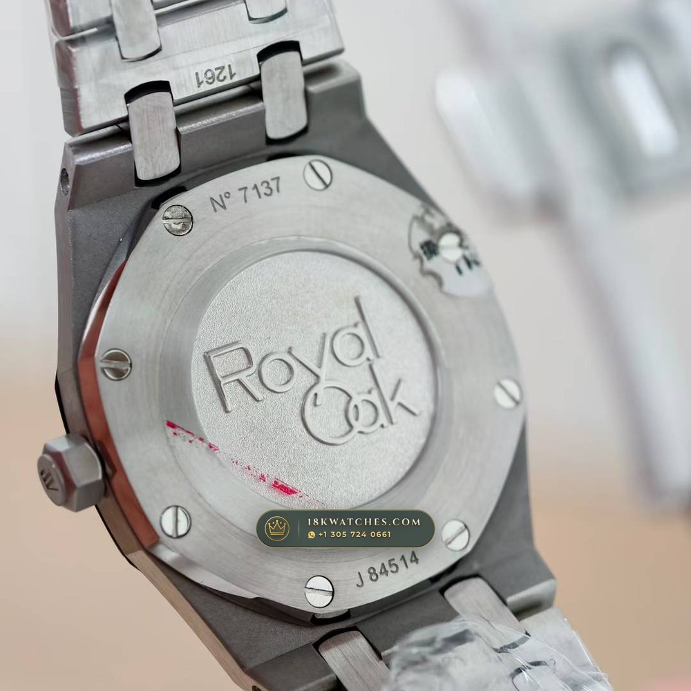 Audemars Piguet Royal Oak Ladies 33mm Diamond-Set Bezel Ref. 67651ST — Studio Gallery Plate IV in 904L Stainless Steel Custom Architecture (89.1g Verified Mass, Audemars Piguet Cal. 2713)