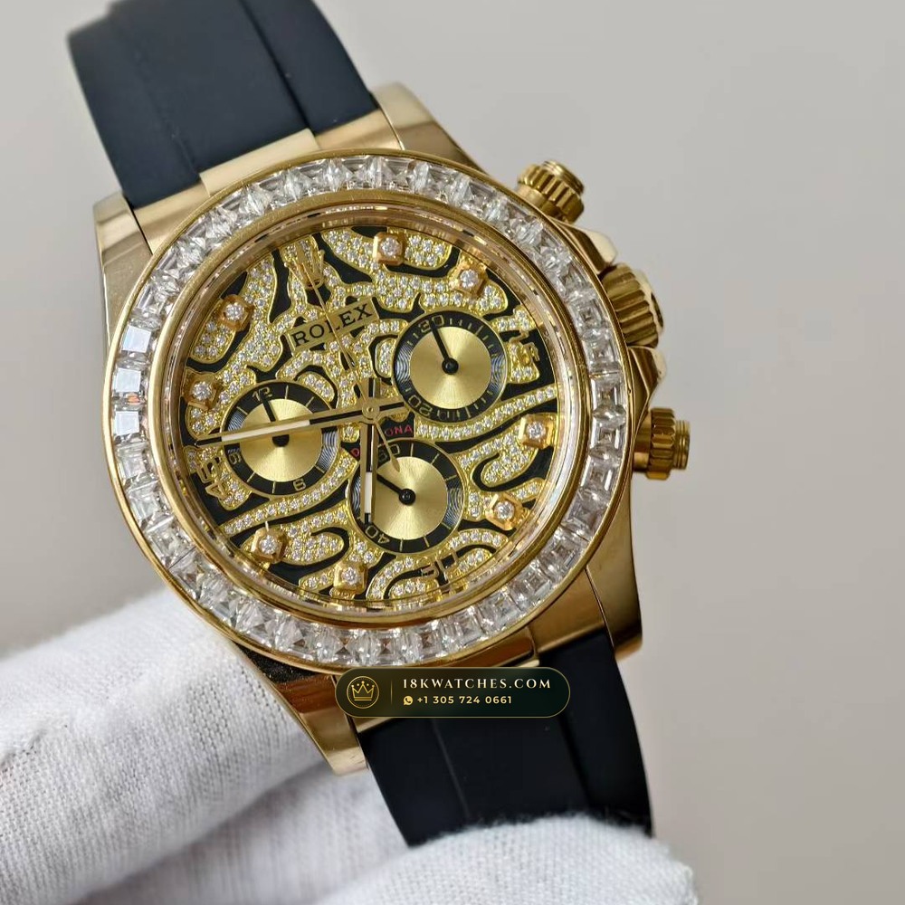Rolex Cosmograph Daytona Diamond-Set Bezel 18K Yellow Gold Ref. 116598TBR — Studio Gallery Plate II in 18K Yellow Gold Au750 (216.8g Verified Mass, Rolex Manufacture Cal. 4130 - 72h Power Reserve)