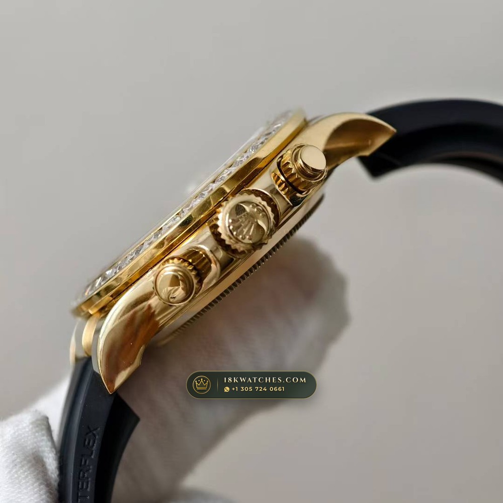 Rolex Cosmograph Daytona Diamond-Set Bezel 18K Yellow Gold Ref. 116598TBR — Studio Gallery Plate V in 18K Yellow Gold Au750 (216.8g Verified Mass, Rolex Manufacture Cal. 4130 - 72h Power Reserve)
