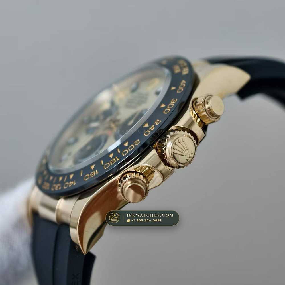 Rolex Cosmograph Daytona 18K Yellow Gold Deep Crystal Optics 5-Axis CNC Case Ref. 116518LN — Studio Gallery Plate IV in 18K Yellow Gold Au750 (160.2g Verified Mass, Rolex Manufacture Cal. 4130 - 72h Power Reserve)