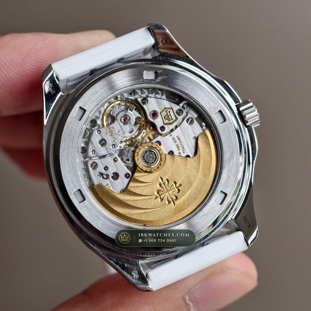 Patek Philippe Aquanaut Luce Haute Joaillerie 18K White Gold Ref. 5062/450G-010 — Studio Gallery Plate VIII in 18K White Gold Au750 (114.5g Verified Mass, Patek Philippe Cal. 26-330 S C - 21K Gold Rotor)
