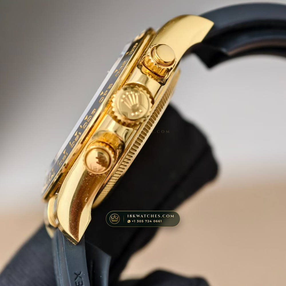 Rolex Cosmograph Daytona 18K Yellow Gold Deep Crystal Optics Ref. 126518 — Studio Gallery Plate IV in 18K Yellow Gold Au750 (160.8g Verified Mass, Rolex Manufacture Cal. 4131 - 72h Power Reserve)