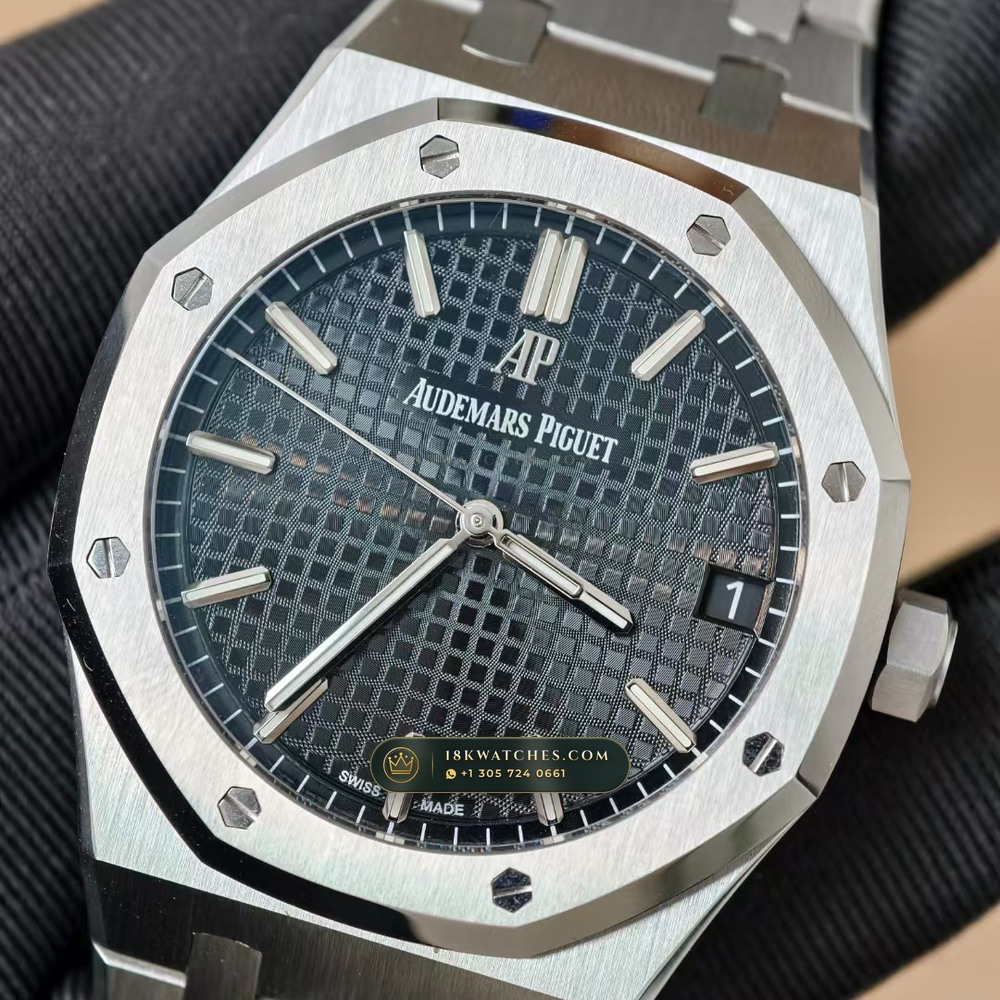 Audemars Piguet Royal Oak Selfwinding 41mm Chronometer Regulated Spec Ref. 15500ST — Studio Gallery Plate III in 904L Stainless Steel Custom Architecture (166.8g Verified Mass, Audemars Piguet Cal. 4302 - 70h Power Reserve)