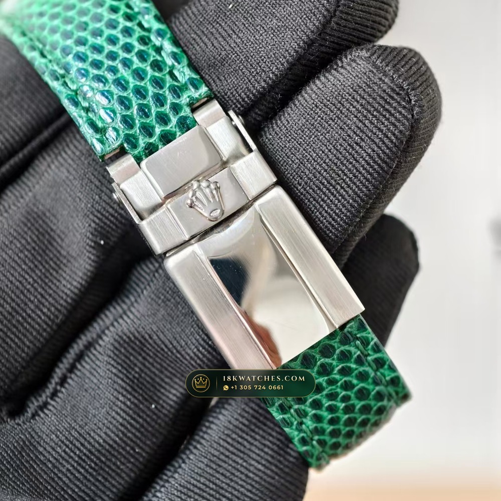 Rolex Cosmograph Daytona Beach Pastel Lizard Strap Collector Edition 18K White Gold Ref. 116519 — Studio Gallery Plate VI in 18K White Gold Au750 (138.6g Verified Mass, Rolex Manufacture Cal. 4130 - 72h Power Reserve)