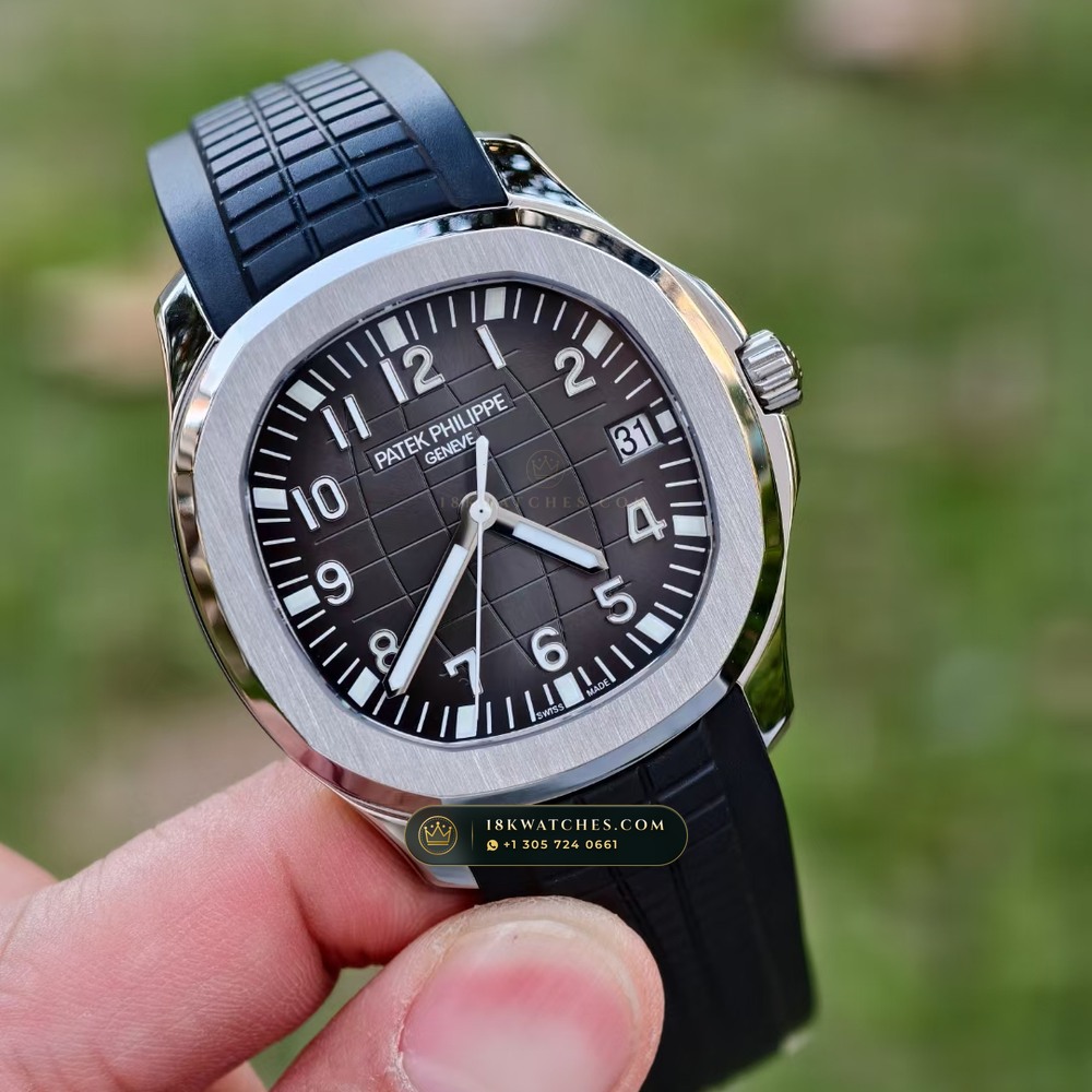 Patek Philippe Aquanaut Extra-Large Self-Winding Master Watchmaker Spec Ref. 5167A — Studio Gallery Plate II in 904L Stainless Steel Custom Architecture (79.1g Verified Mass, Patek Philippe Cal. 324 S C - 21K Gold Rotor)