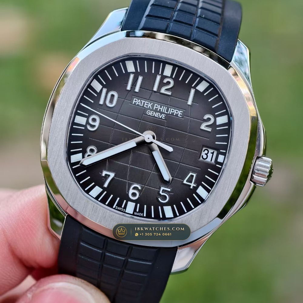 Patek Philippe Aquanaut Extra-Large Self-Winding Master Watchmaker Spec Ref. 5167A — Studio Gallery Plate III in 904L Stainless Steel Custom Architecture (79.1g Verified Mass, Patek Philippe Cal. 324 S C - 21K Gold Rotor)