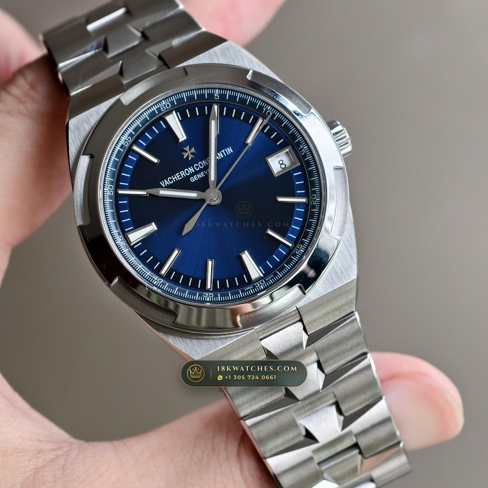 Vacheron Constantin Overseas Self-Winding 41mm Ref. 4500V/110A-B128 — Studio Gallery Plate II in 904L Stainless Steel Custom Architecture (152.1g Verified Mass, Vacheron Constantin Cal. 5100 - 22K Gold Maltese Rotor)