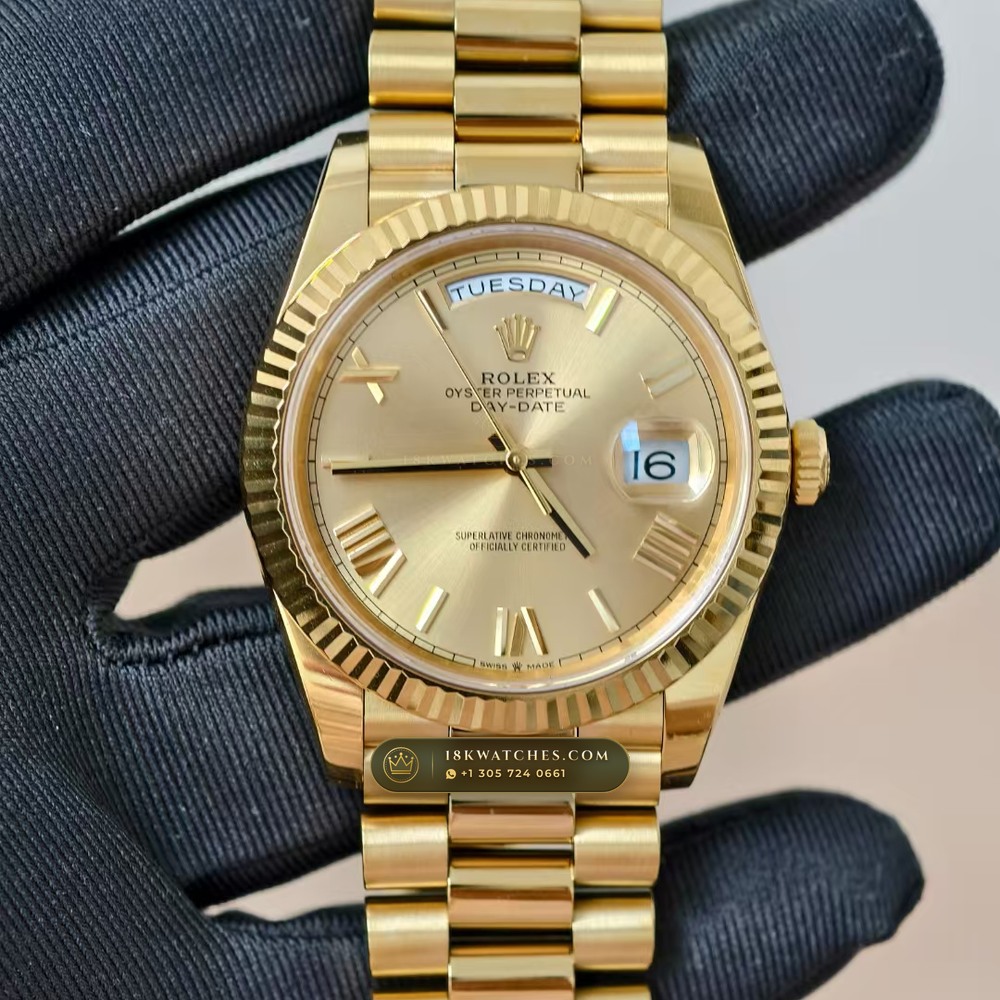 Rolex Day-Date 40 Champagne Sunray Dial 18K Yellow Gold Ref. 228238