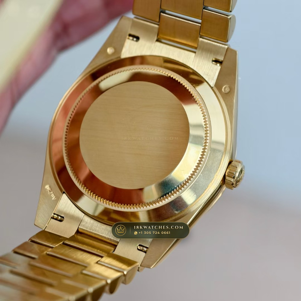 Rolex Day-Date 40 Champagne Sunray Dial 18K Yellow Gold Ref. 228238 — Studio Gallery Plate V in 18K Yellow Gold Au750 (210.8g Verified Mass, Rolex Manufacture Cal. 3255 - 70h Power Reserve)