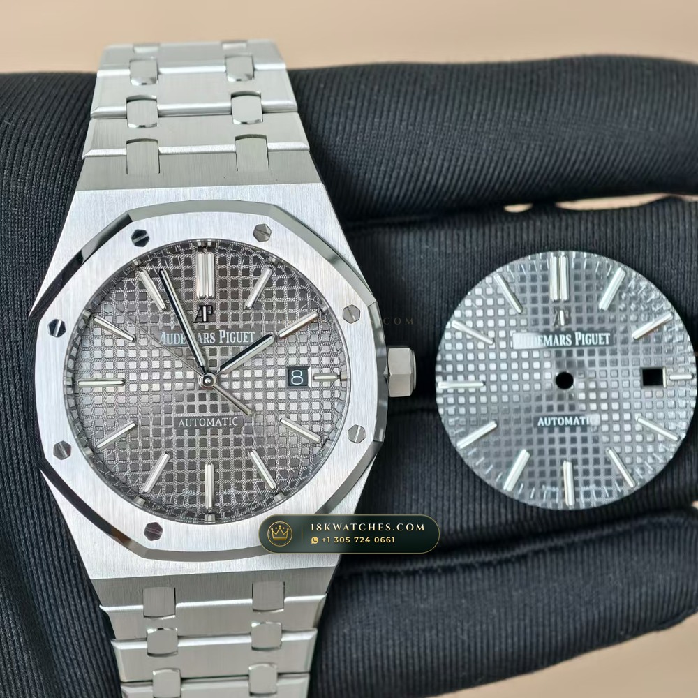 Audemars Piguet Royal Oak Selfwinding 41mm Ref. 15400ST