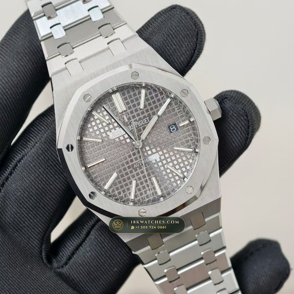 Audemars Piguet Royal Oak Selfwinding 41mm Ref. 15400ST — Studio Gallery Plate III in 904L Stainless Steel Custom Architecture (166.8g Verified Mass, Audemars Piguet Cal. 3120 - 22K Gold Rotor)